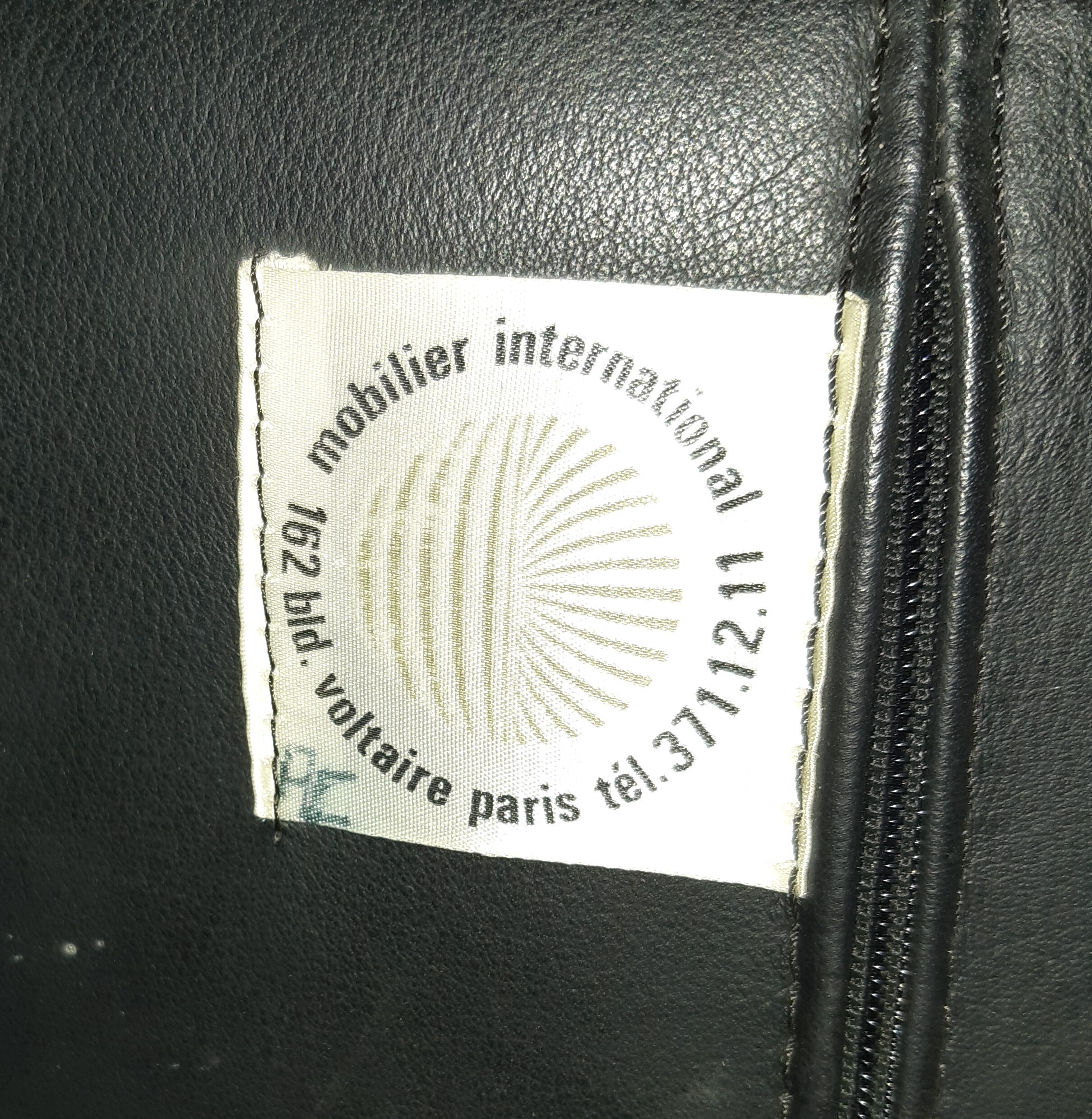 Office armchair in leather by Jean Louis Berthet pure Mobilier International, 80s