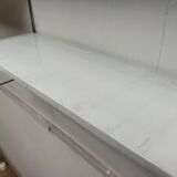 Metal string shelf