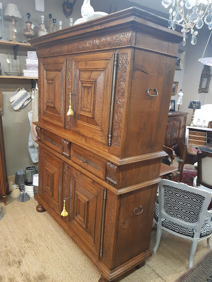 Buffet 4 doors montbeliard XlXeme