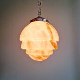 Suspension Art Déco en opaline marbrée rose, années 1920-30