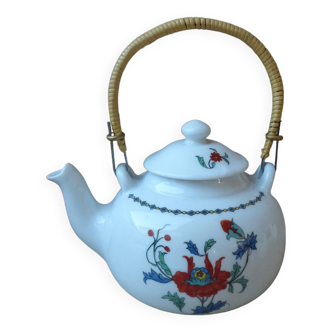 Small Paris porcelain teapot poppy decor Aluminite Frugier Limoges