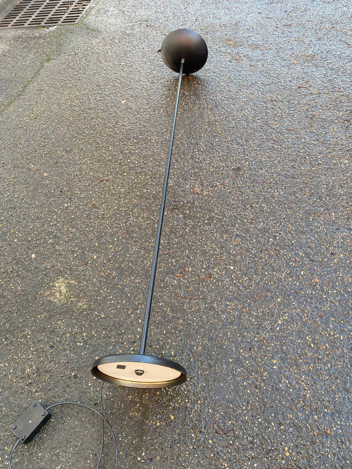 Lampadaire vintage noir coupole Belgique