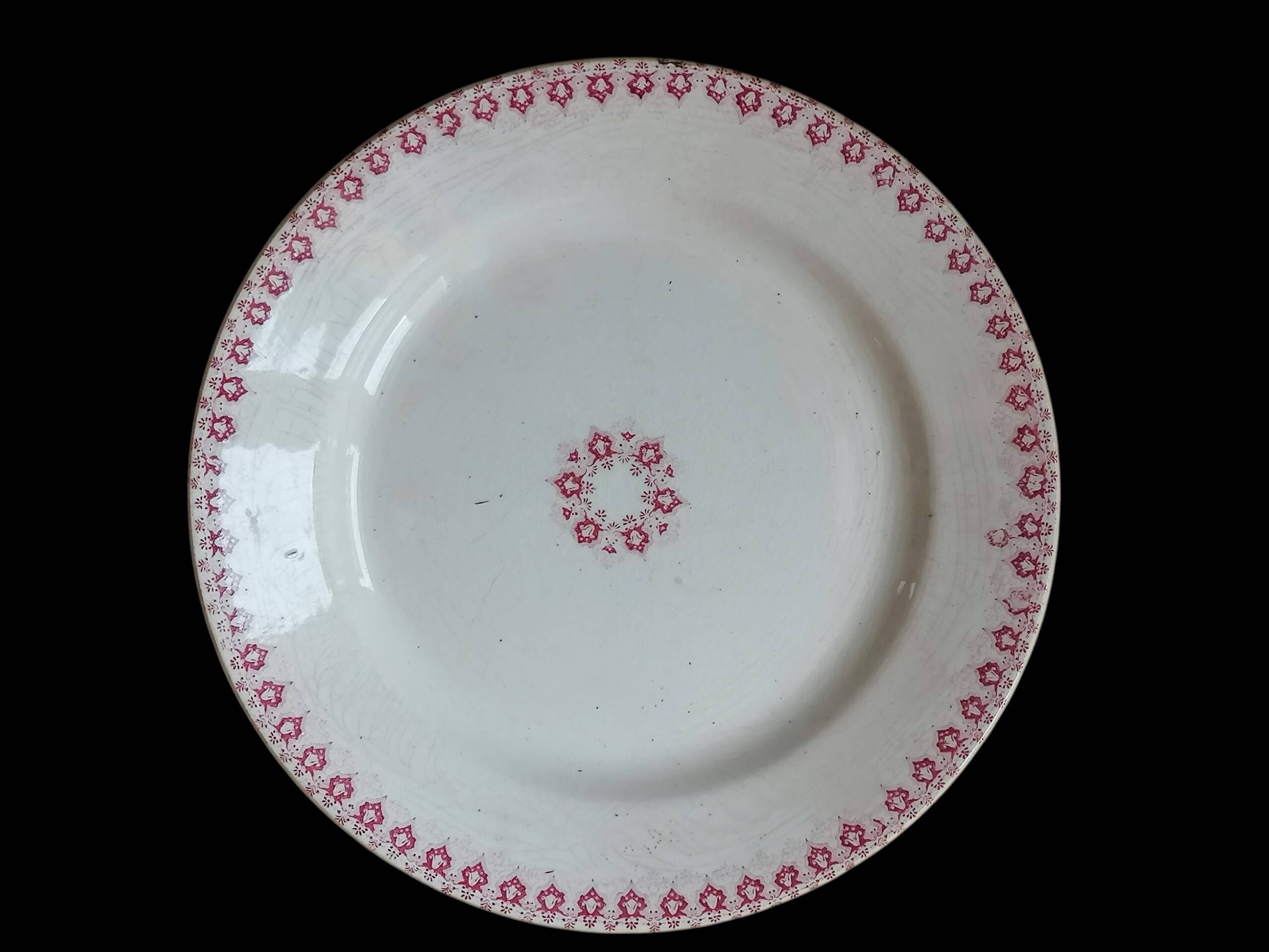 Plat de service terre de fer Hippolyte Boulenger & Cie Choisy-le-Roi
