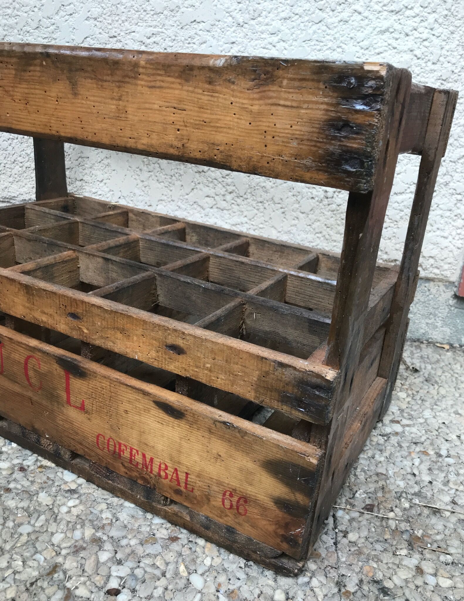 Old wooden bottle box