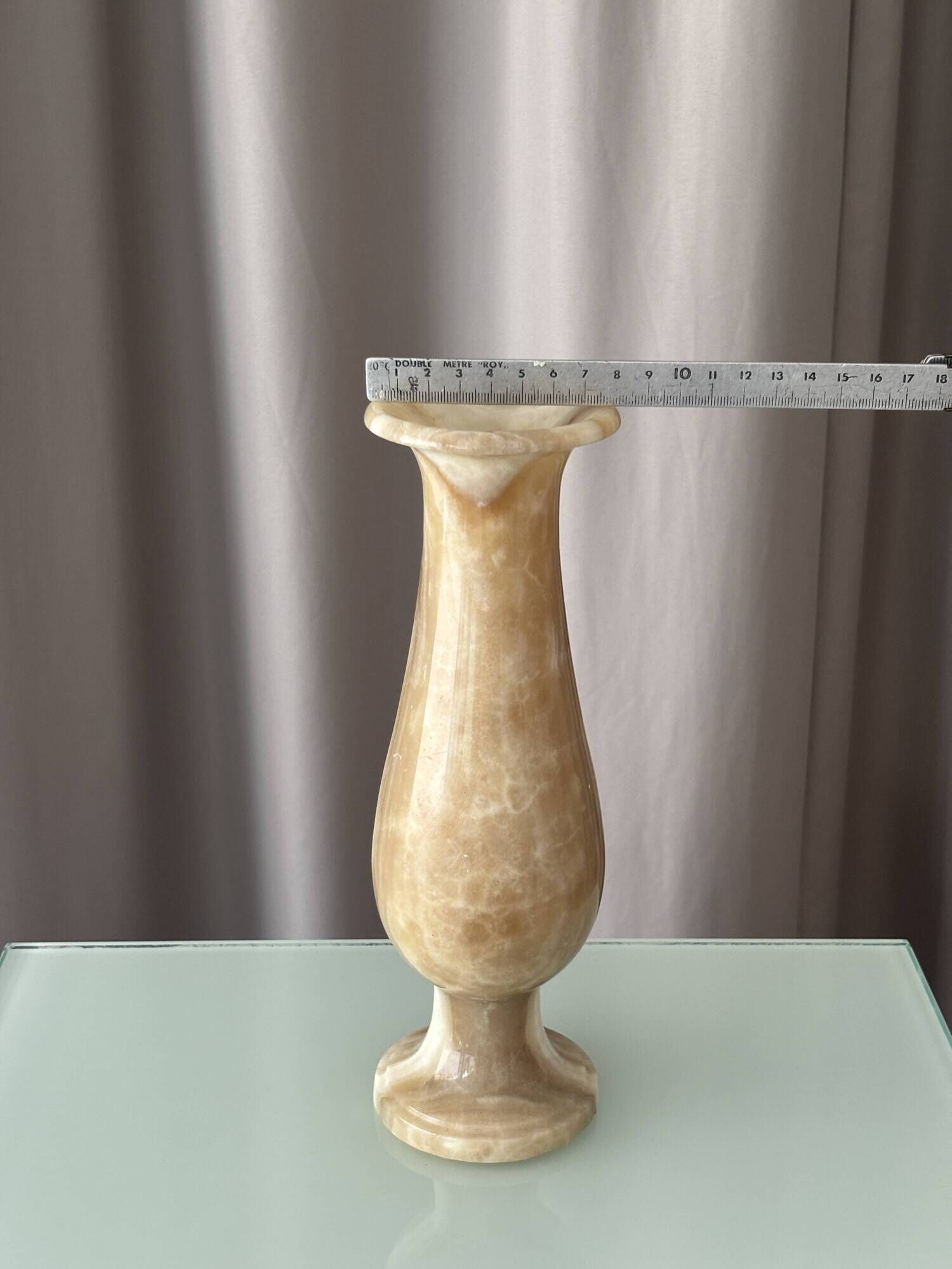 Vintage Italian Onyx Marble Vase – 25 cm – Honey & Cream Stone