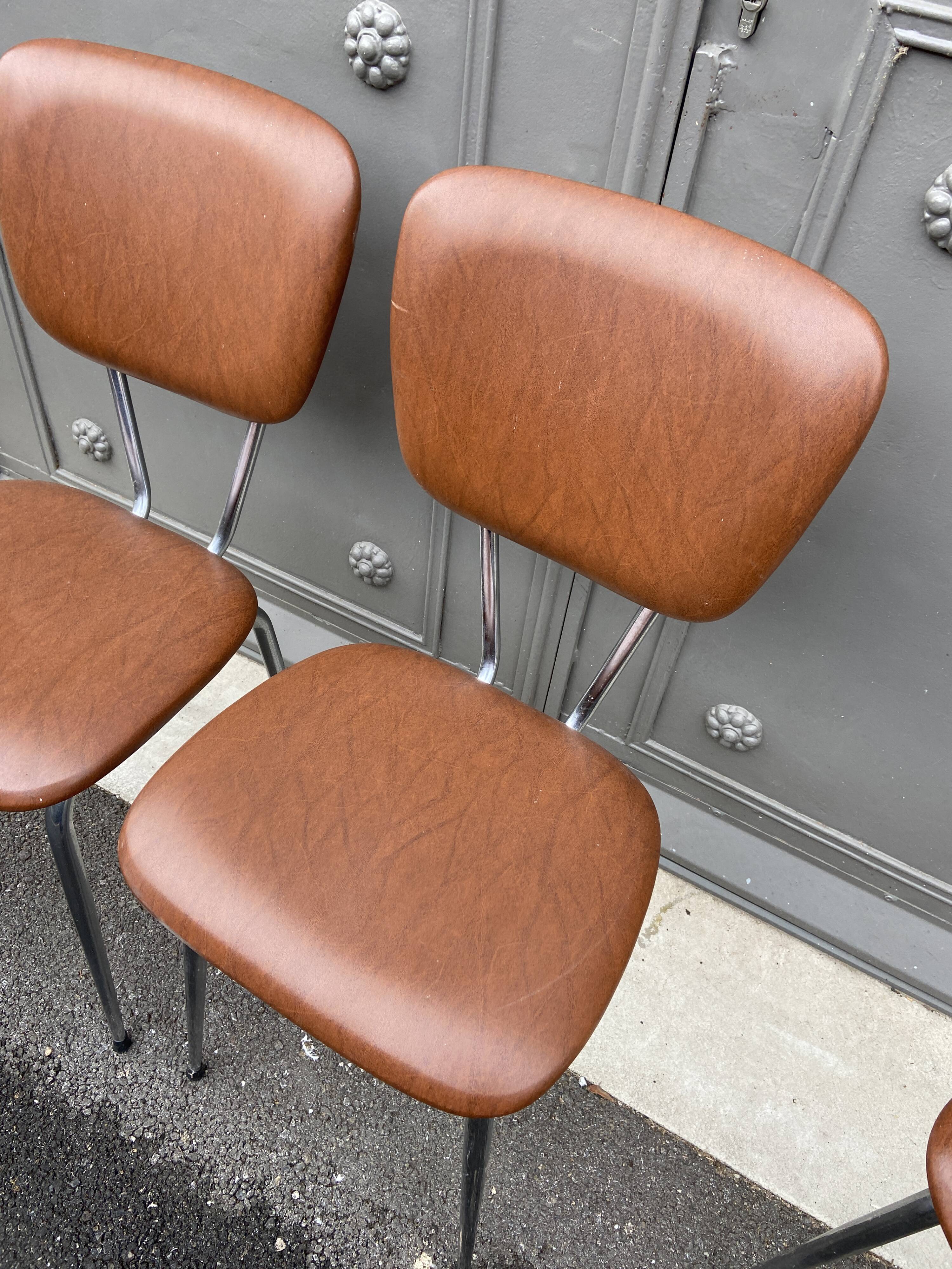 4 chairs 1960 vintage skaï