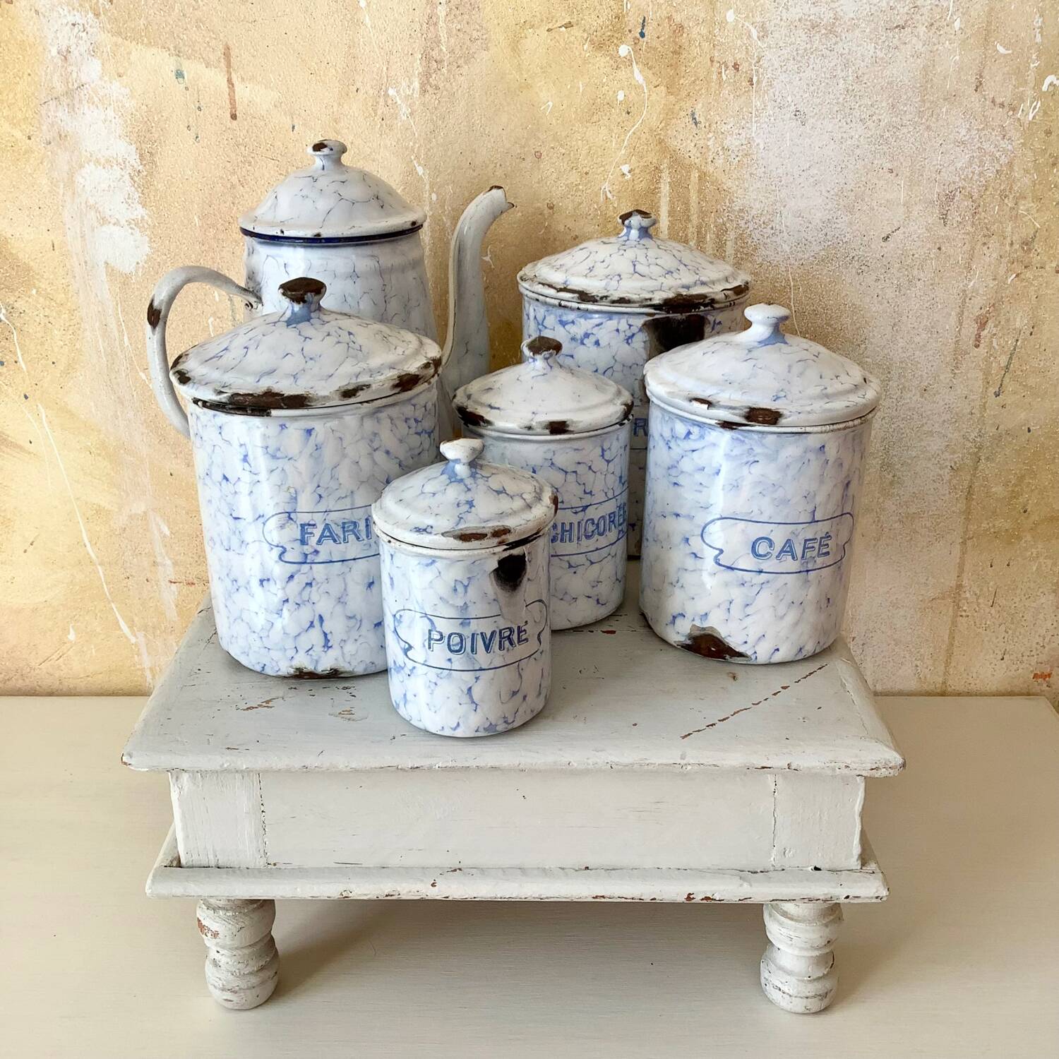 Spice jars and coffee maker in enameled sheet metal