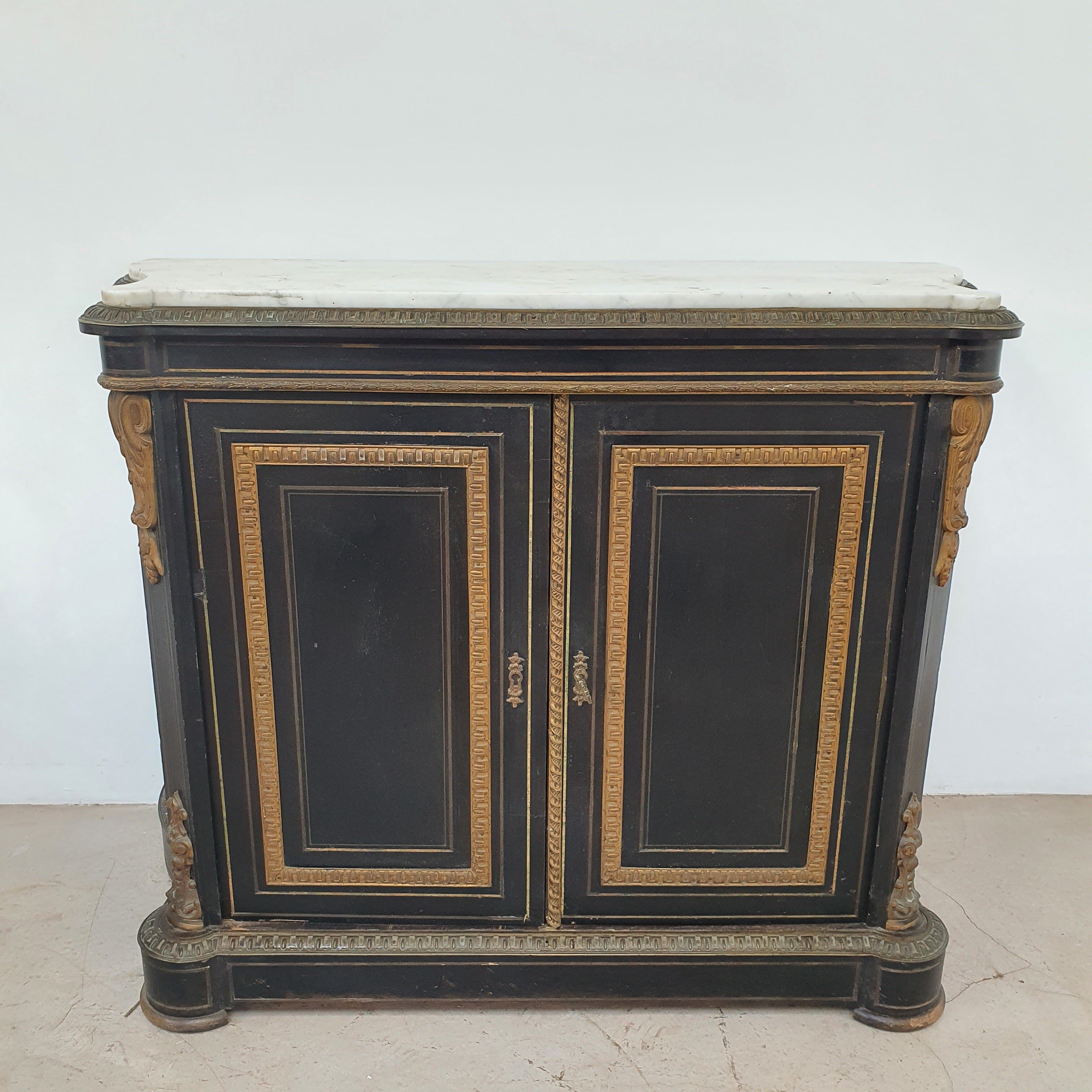 CURVED SIDEBOARD NIII