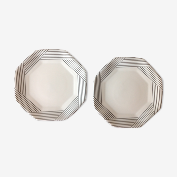 2 small flat plates Arcopal Octime opaline