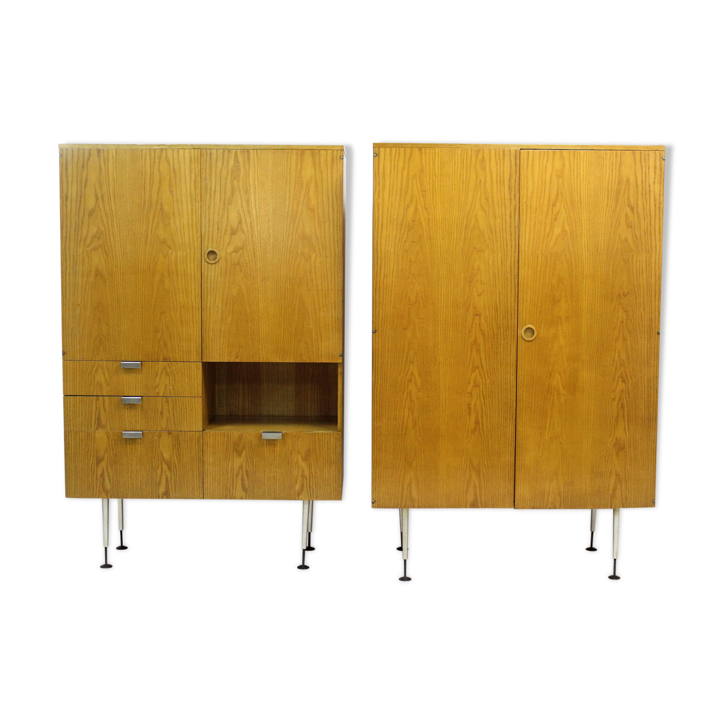 Armoires en frêne par Jitona en 1965