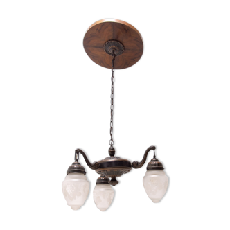 Historicizing Brass three-armed chandelier, turn of the 19th and 20th century