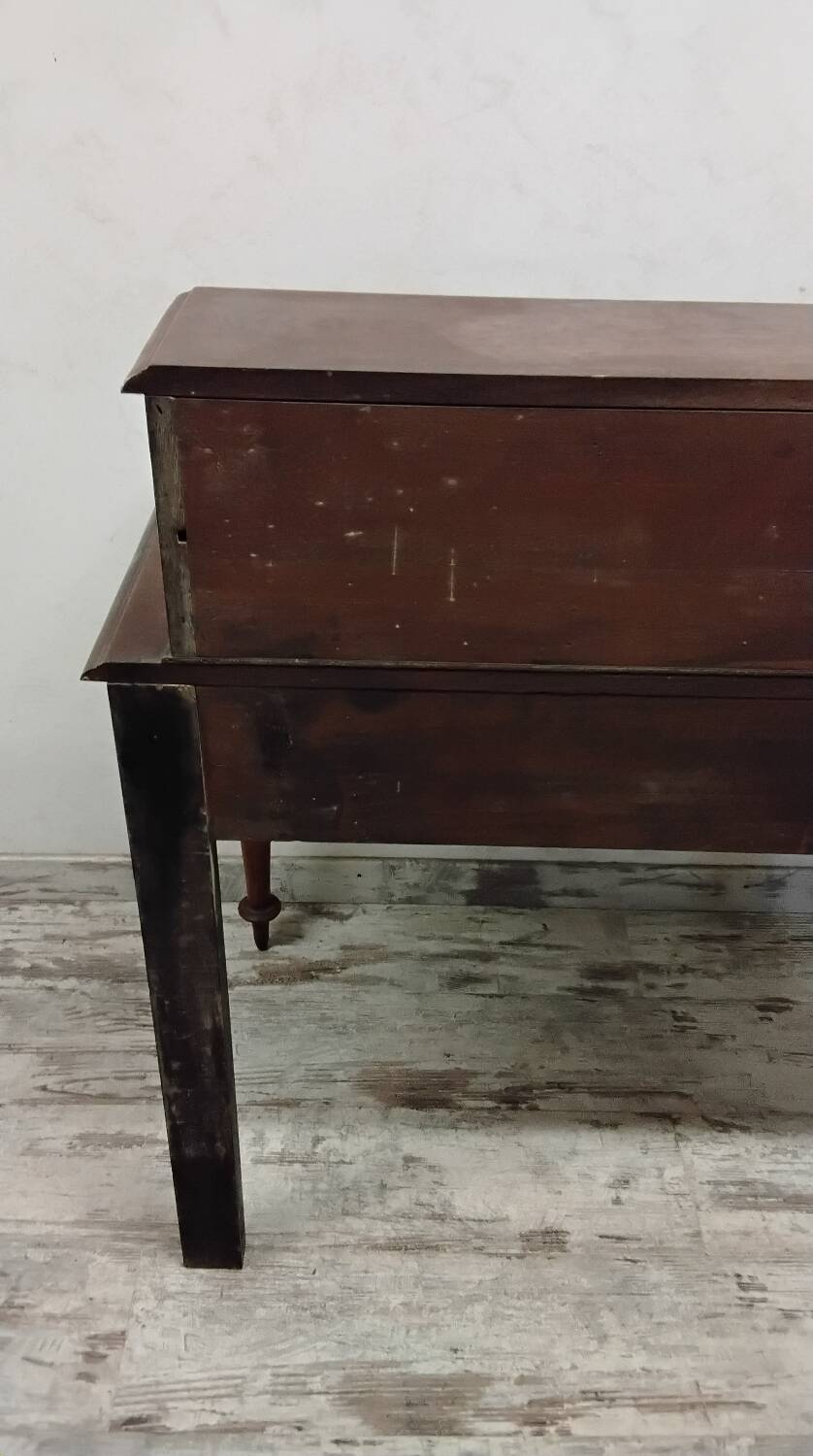 Bureau ancien en bois