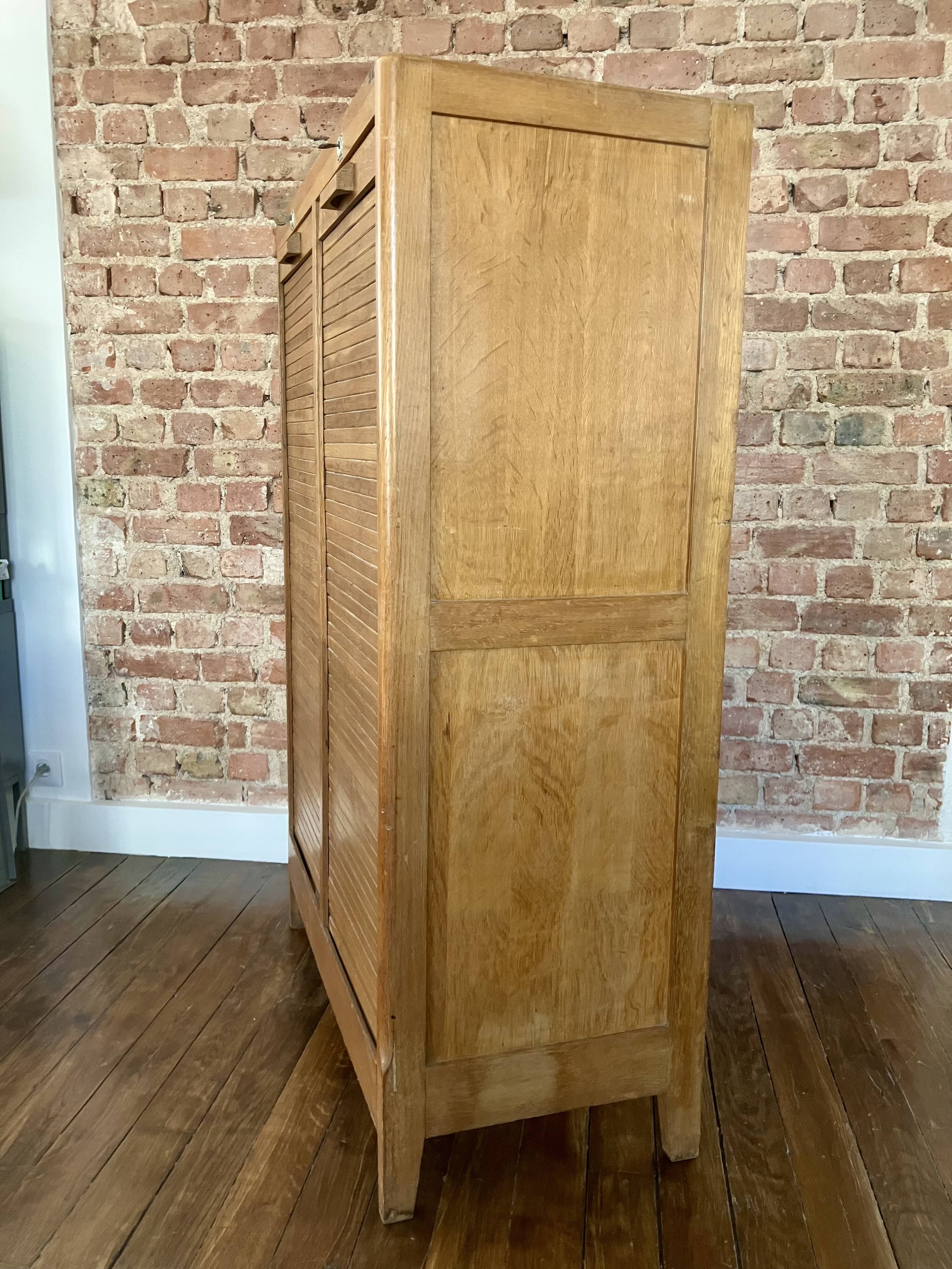 Double curtain filing cabinet in oak — on legs