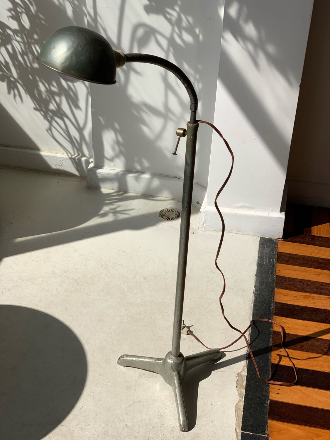 Industrial metal foot lamp