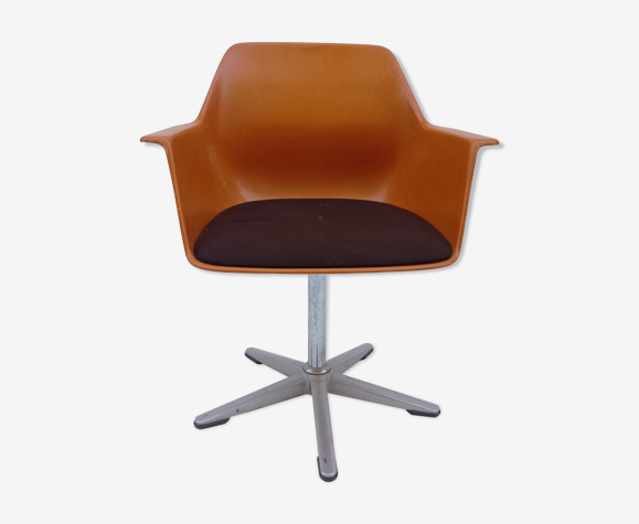 Chaise pivotante des années 1960