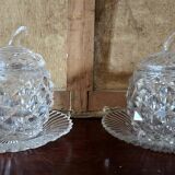 Pair of covered pots in cut crystal shaped like pineapples with stands – H 19 cm