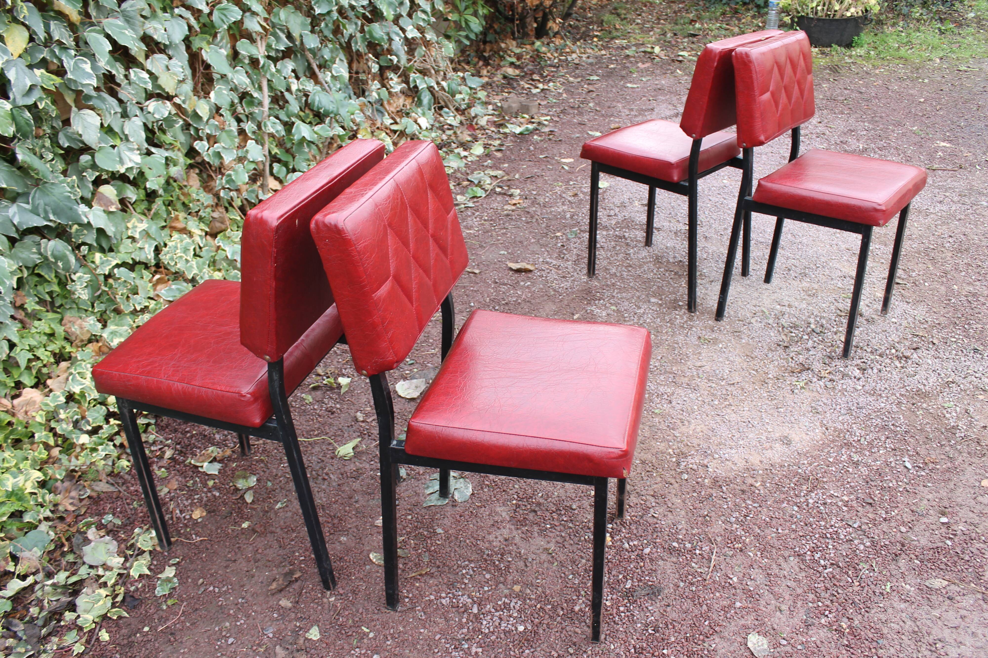 Series of 4 red chairs in skai 50s