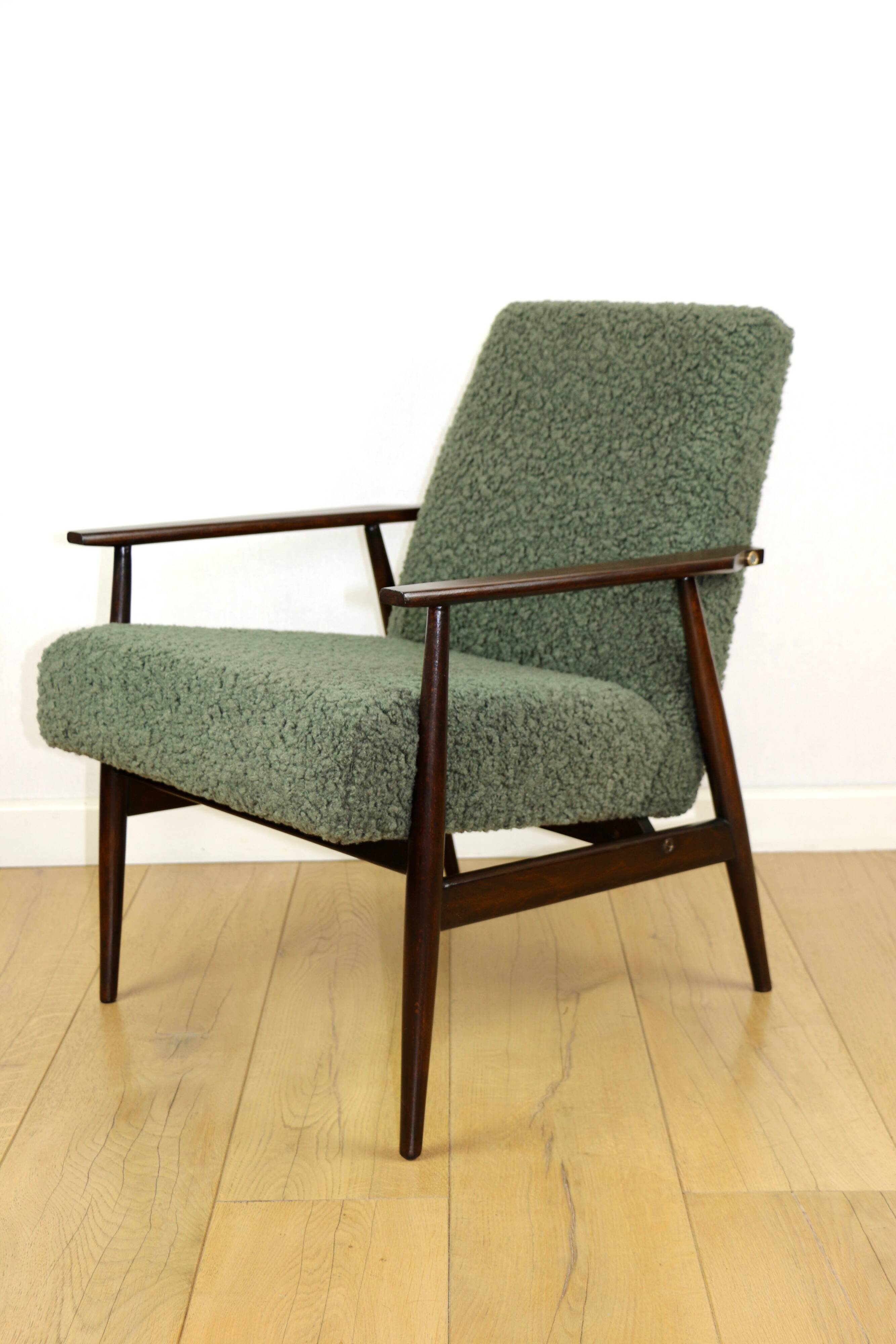 Fauteuil 'Lis', design en bouclés verts des années 1970 par Henryk Lis - 2 pièces disponibles
