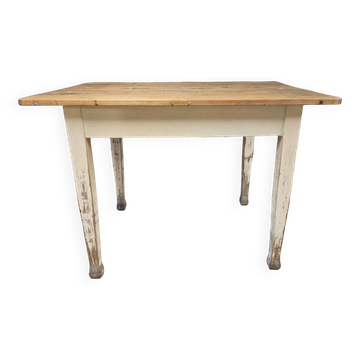 Petite table de ferme vintage