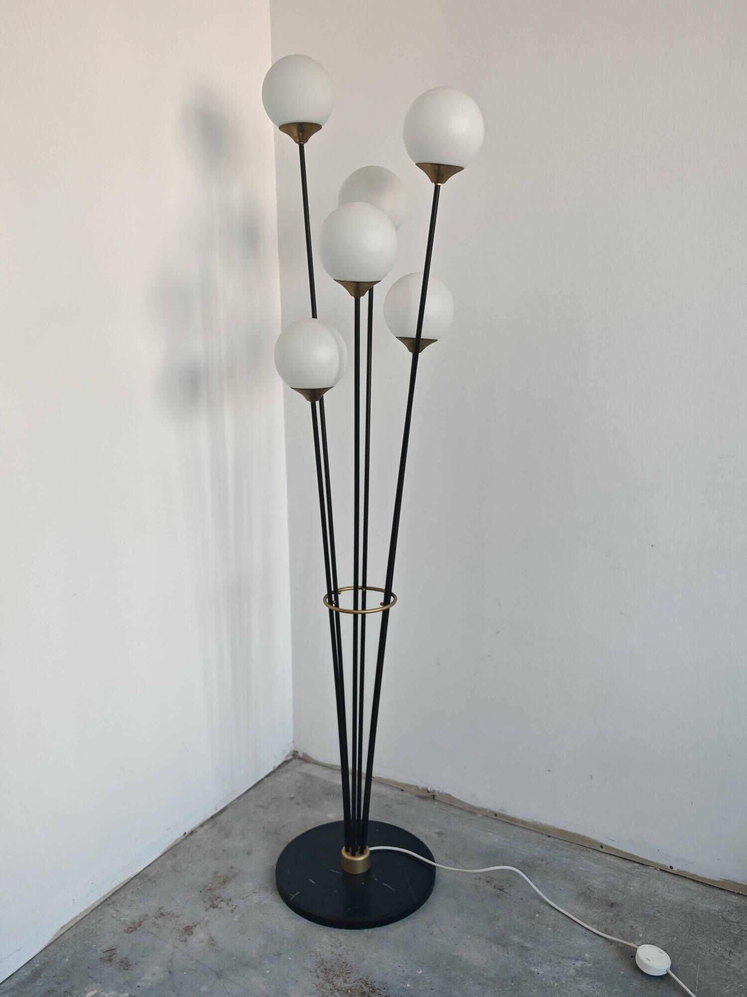 Mid Century Modern floor lamp in brass, marble, and opaline glass attributed to Stilnovo.