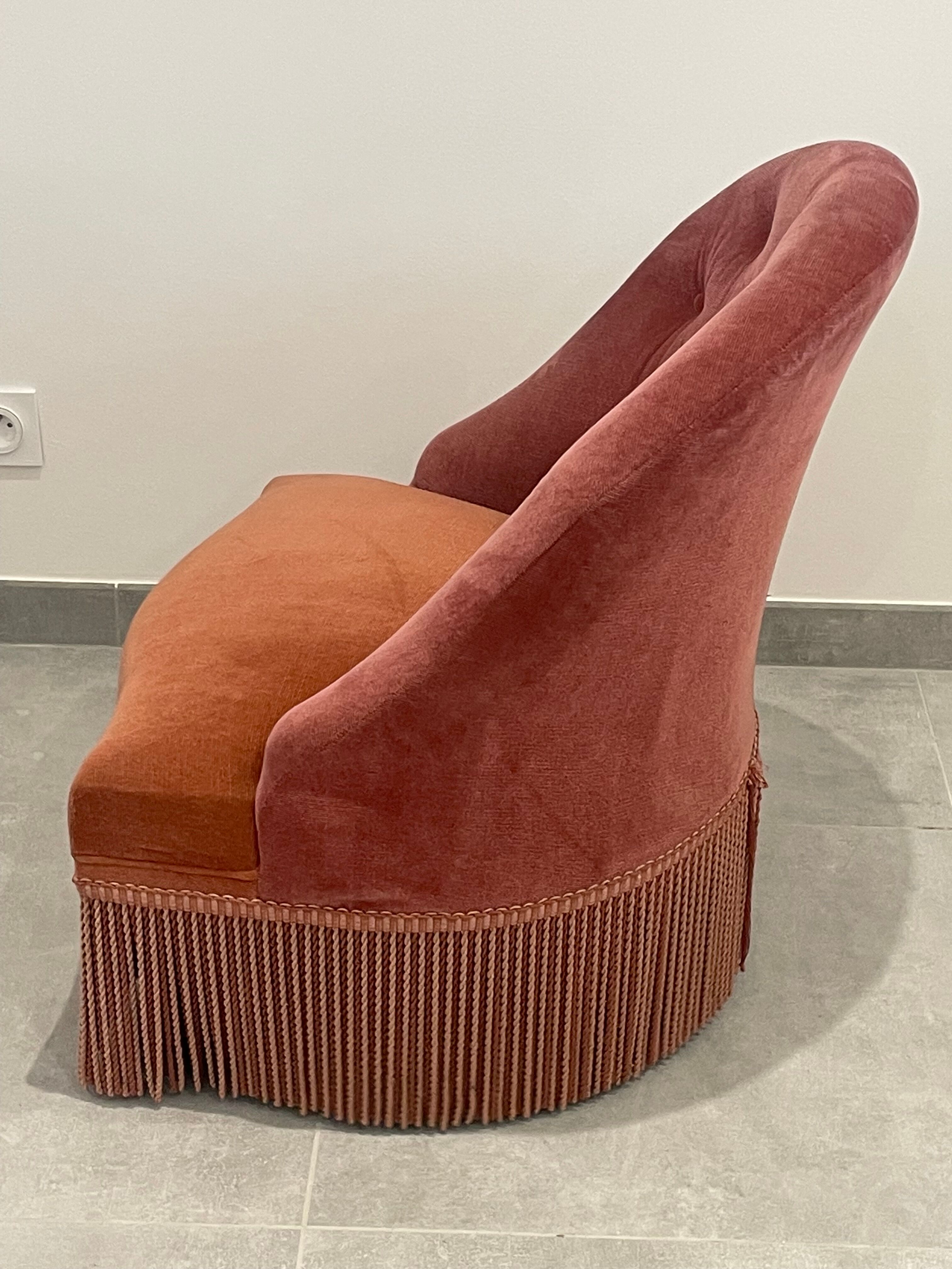 Vintage toad armchair in velvet old pink