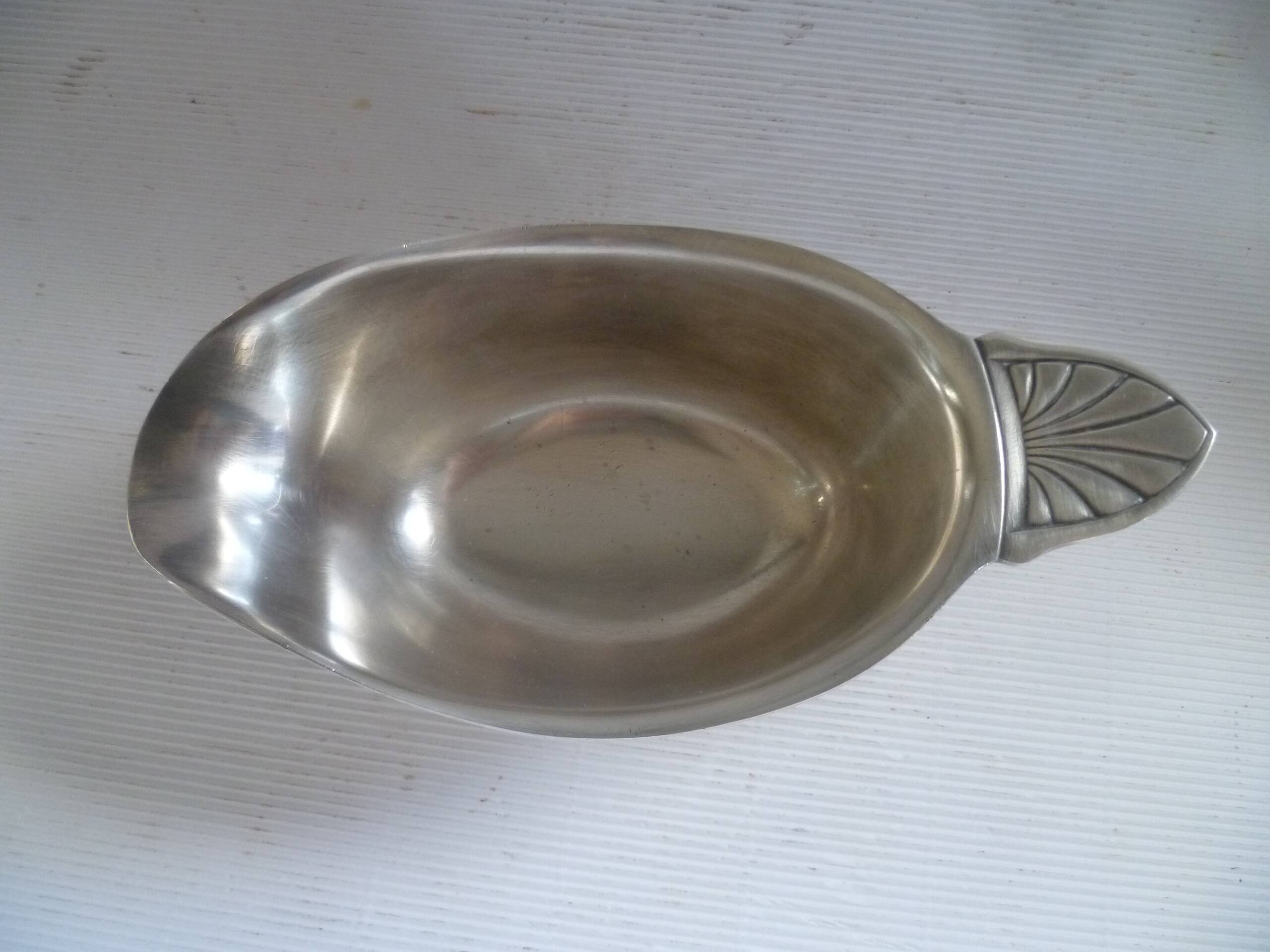 Sauciere art deco en métal argente orfè christofle