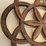 Trivet