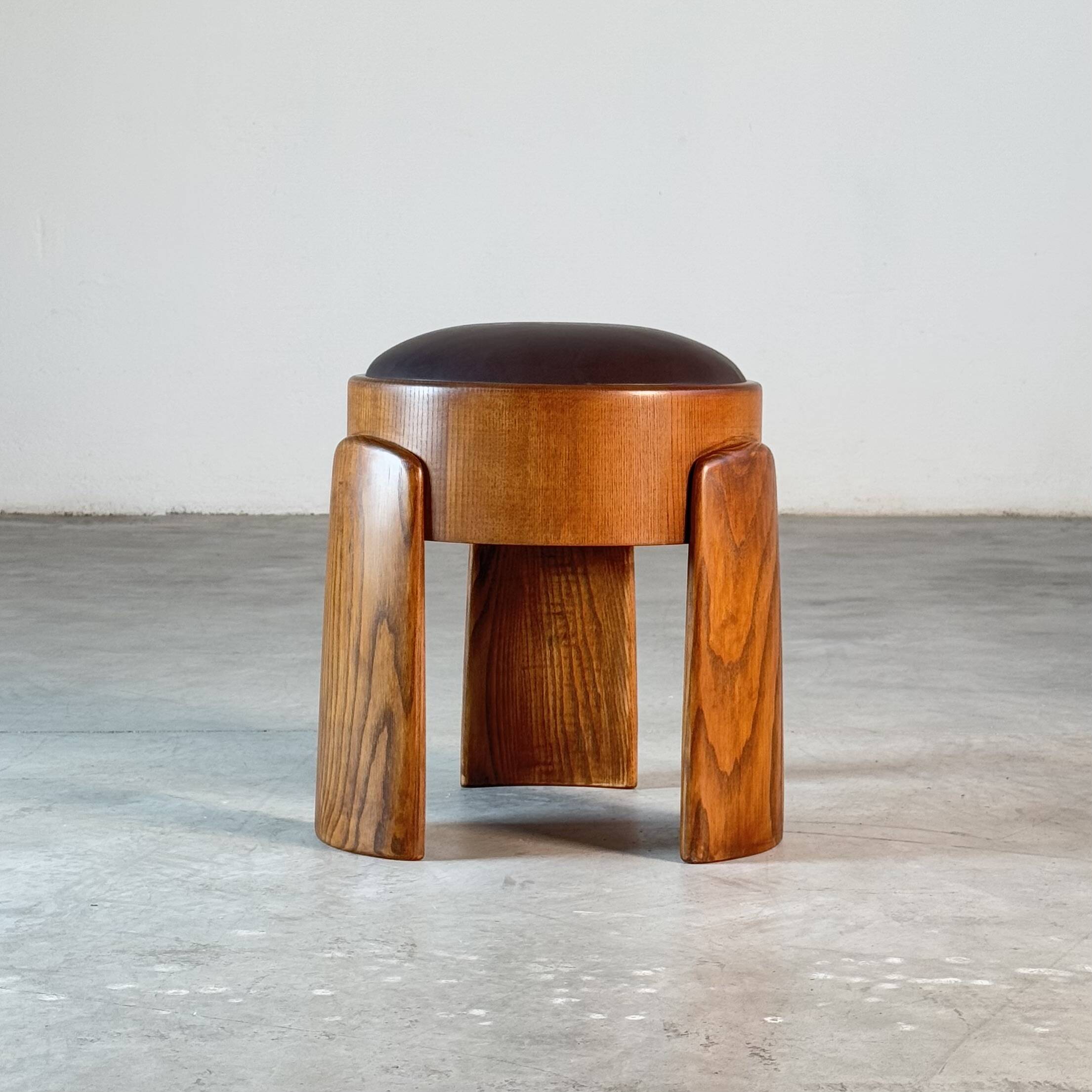 Sculptural Ash Wood Stool B.V. Waxed Dark Brown Leather by FORME, Italy