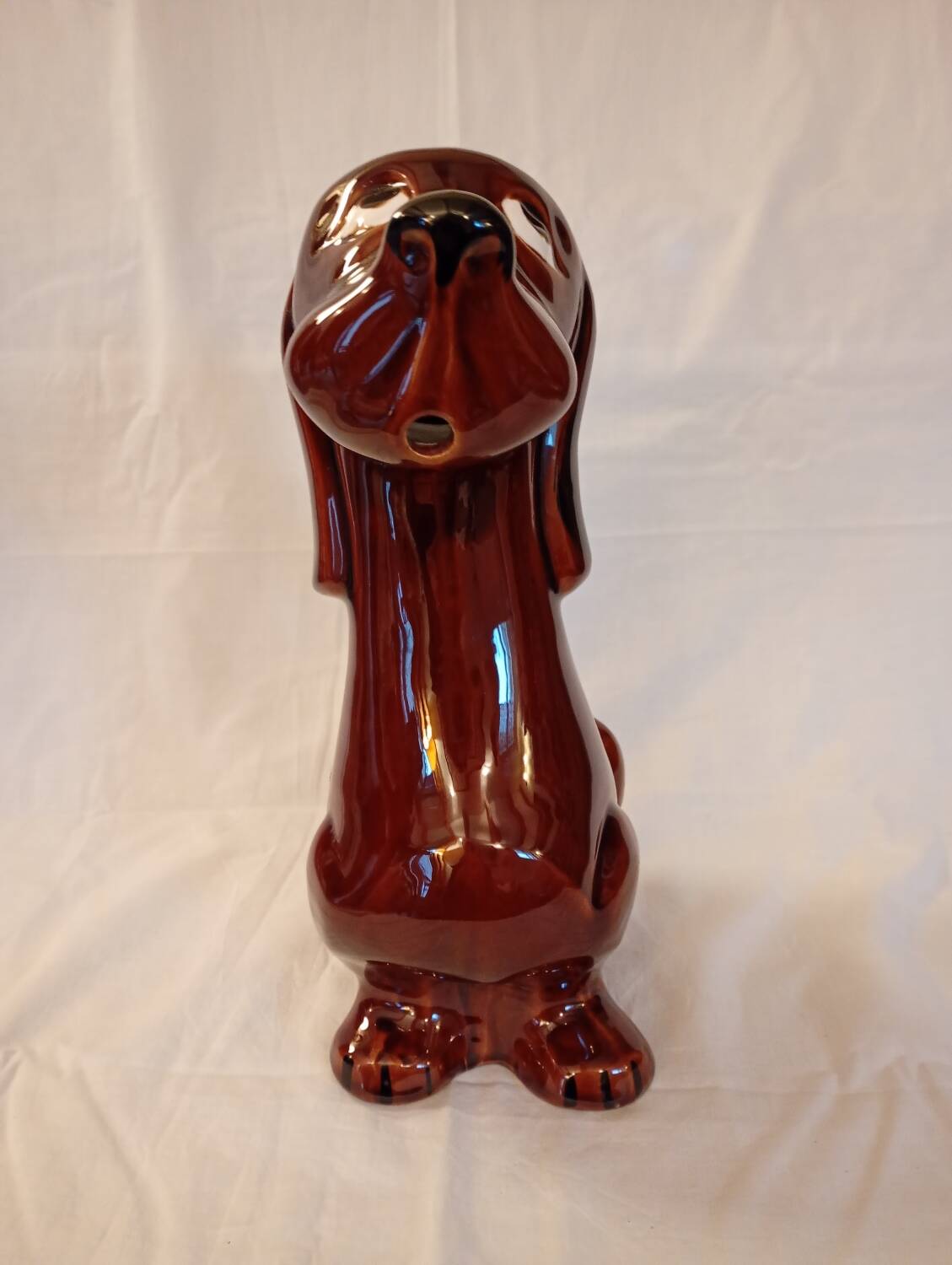Dog pitcher