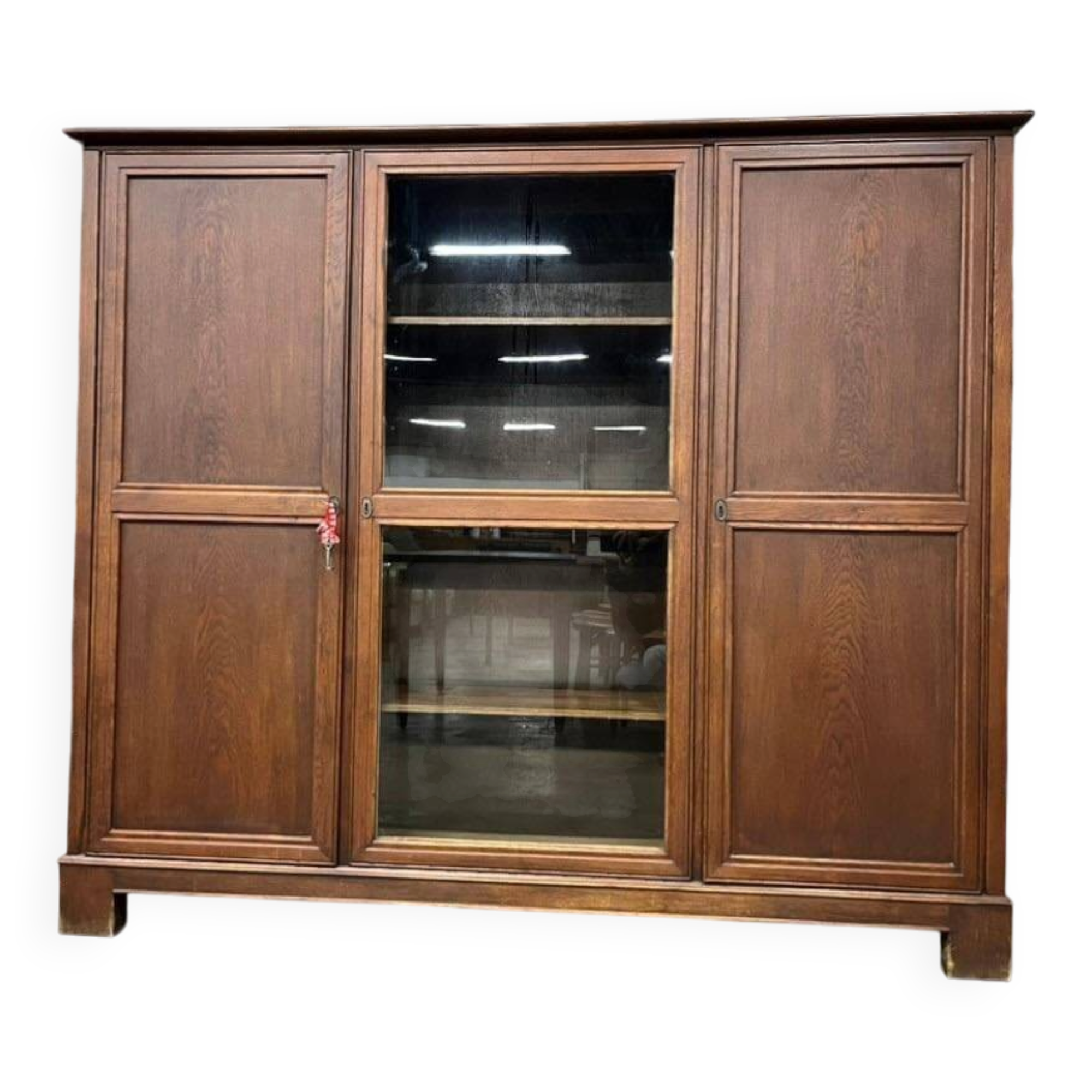 vintage wooden display cabinet XL / shelf / furniture