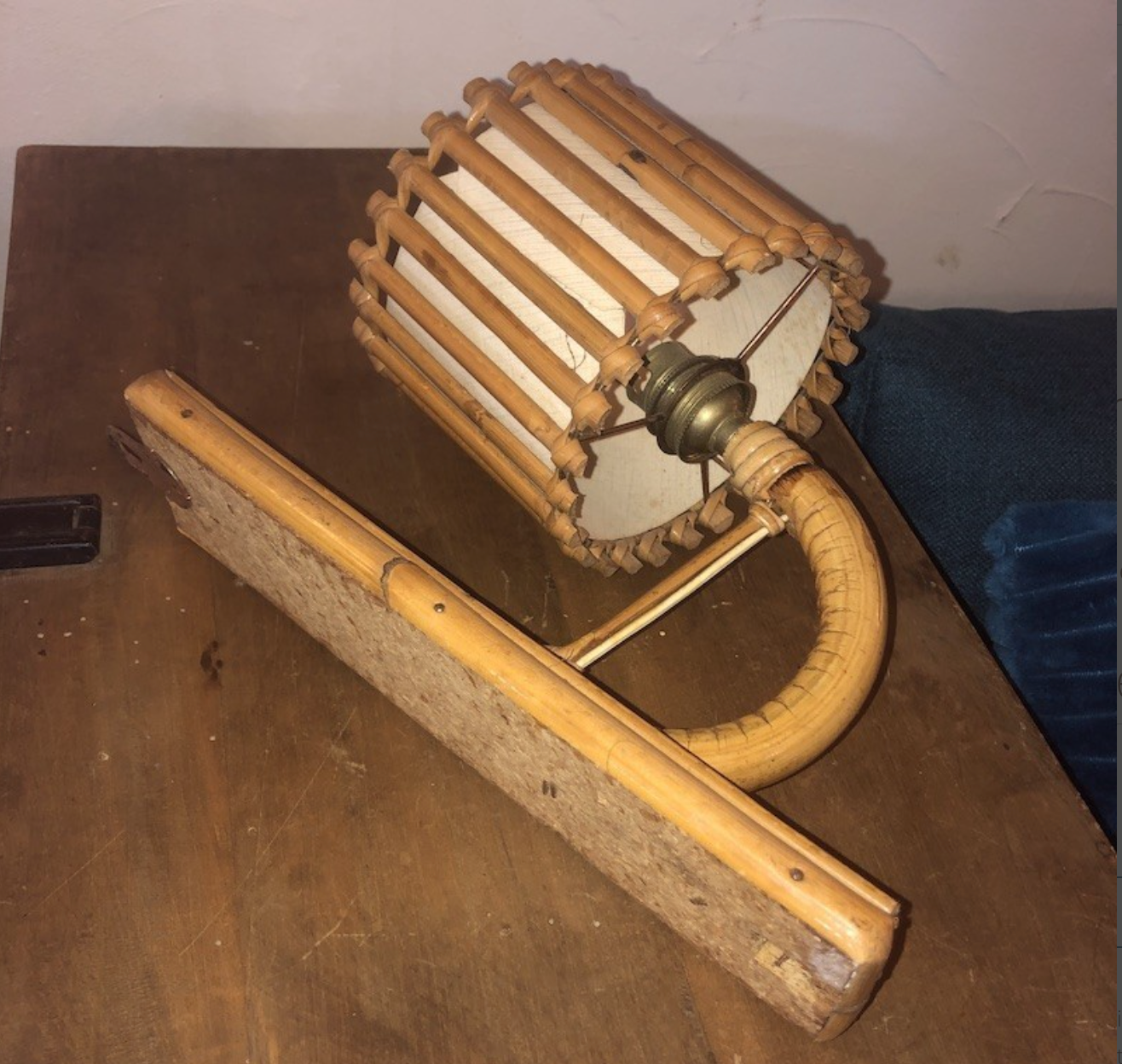 Vintage rattan wall lamp