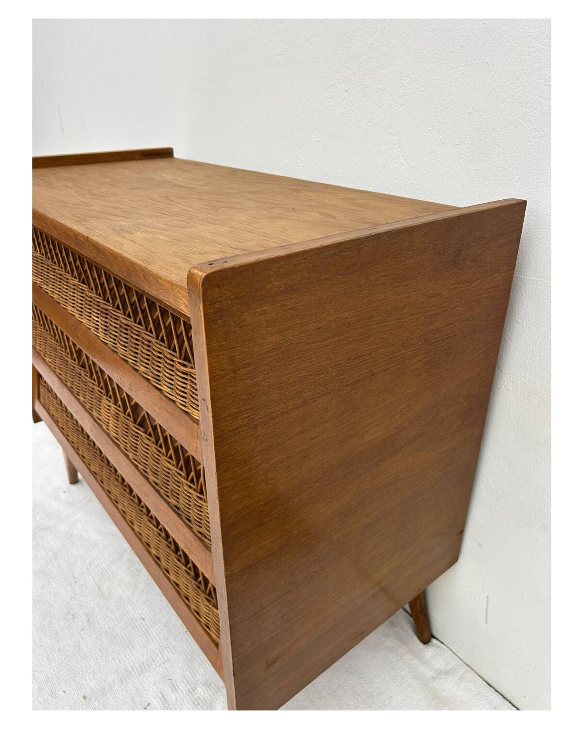 Rattan and wood chest of drawers