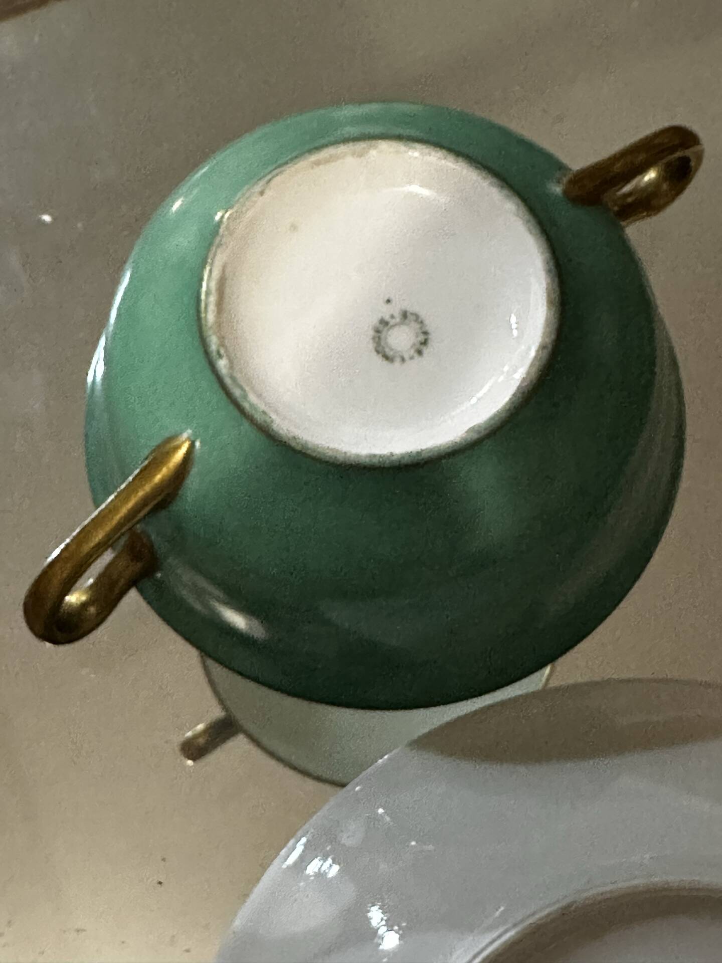 Service Art Déco de 6 tasses à double anses en porcelaine de Limoges