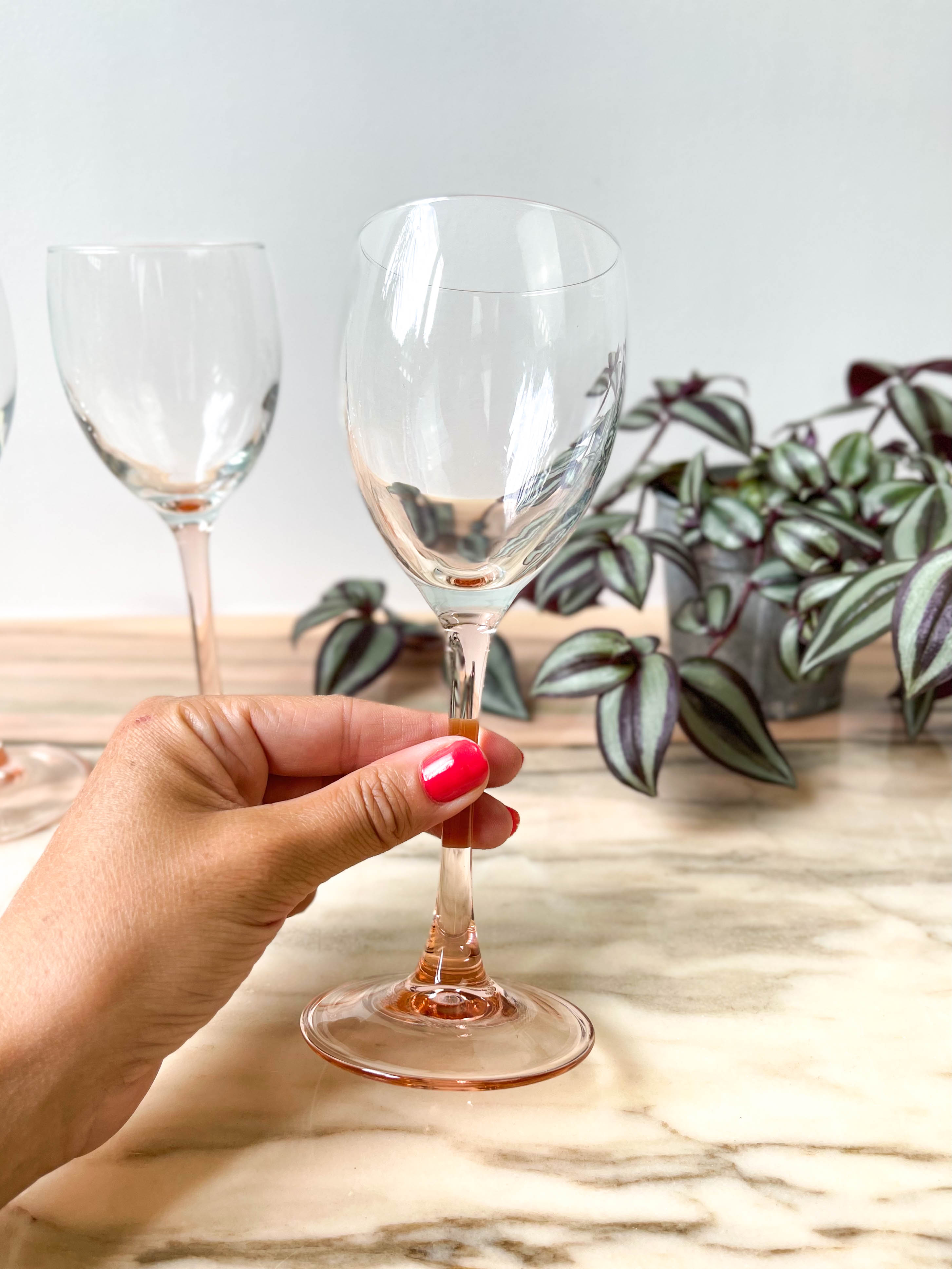 3 glasses of white wine vintage pink foot luminarc model "rosé"