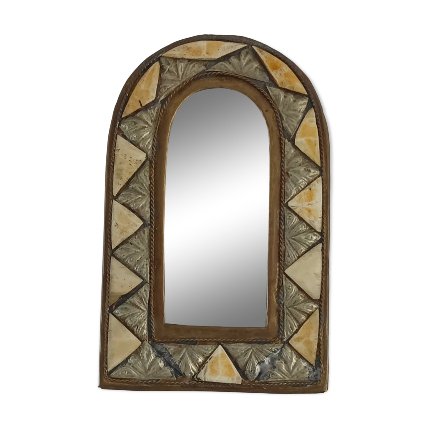 Miroir oriental en laiton et os
