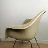 Dax armchair by Charles & Ray Eames, Herman Miller