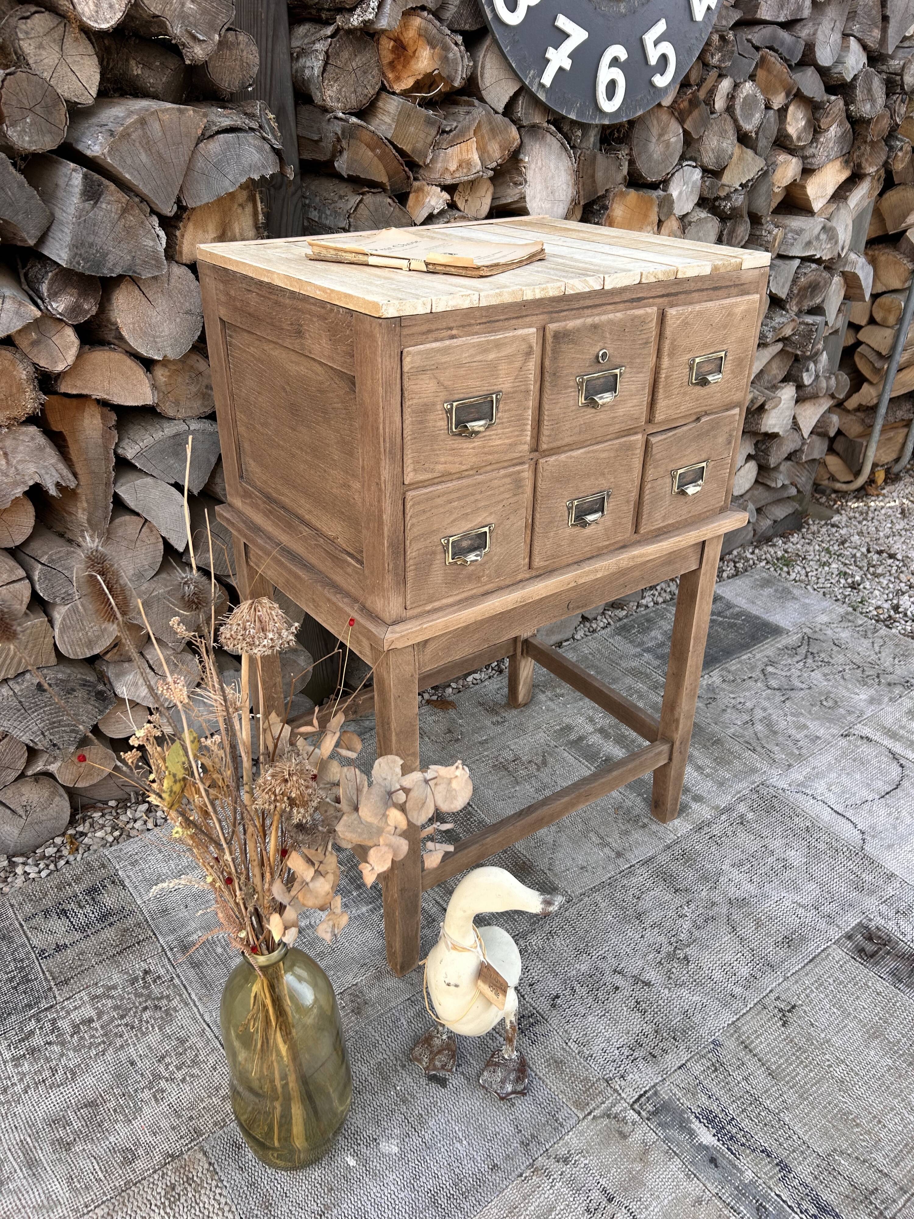 Meuble métier / Meuble à tiroirs