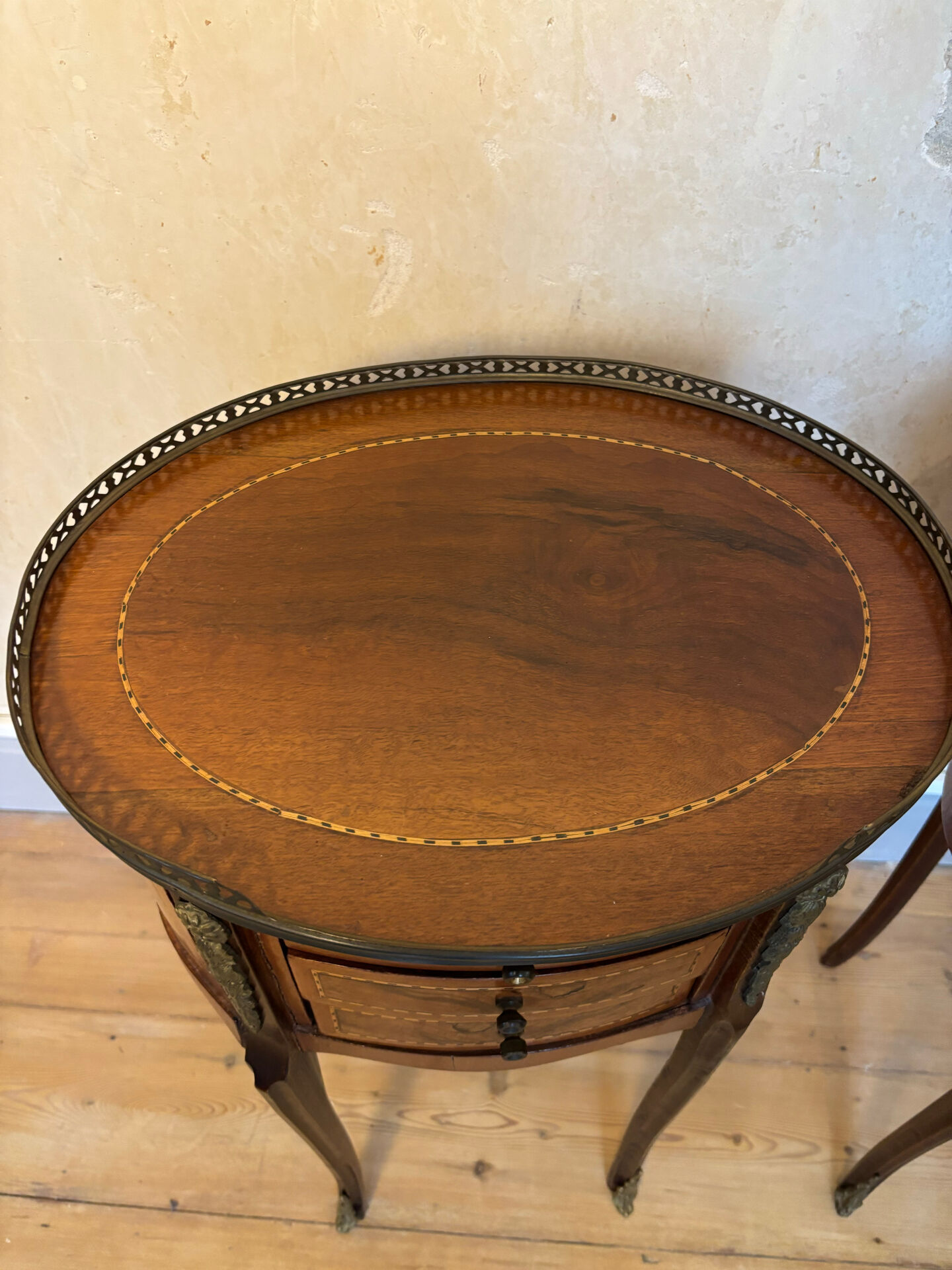 Paire de tables de chevets de style Transition