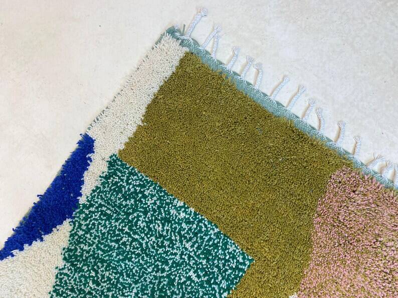 Moroccan Berber rug 250cmx150cm