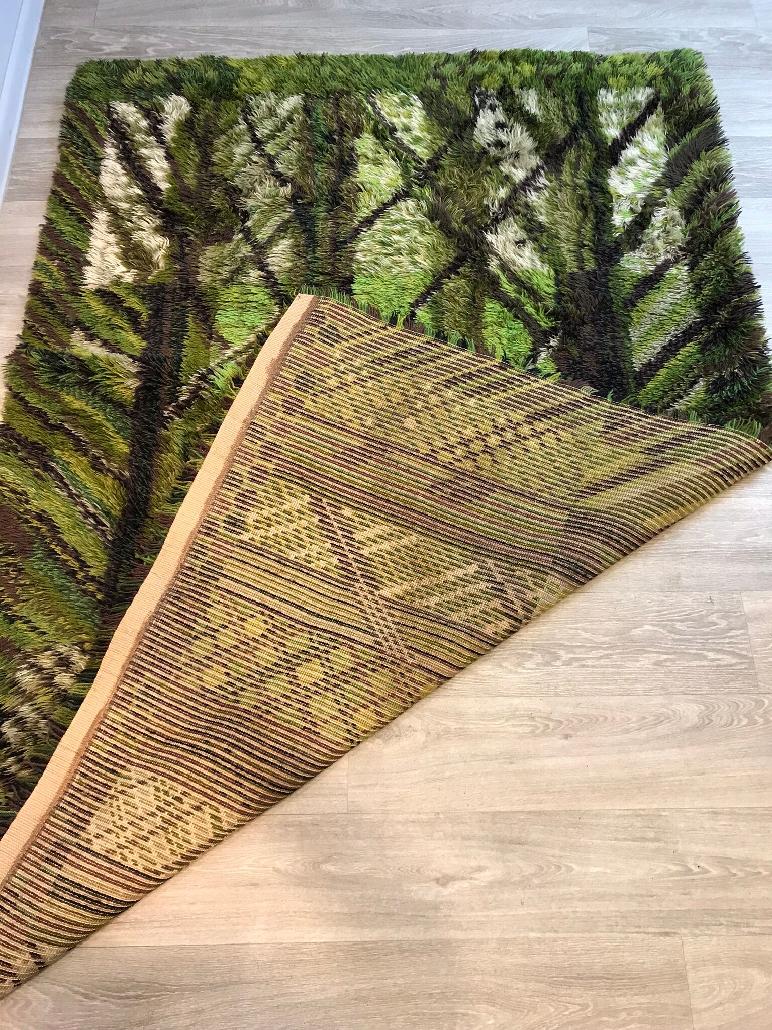 Öster Gyllen long pile carpet green brown Vintage Sweden