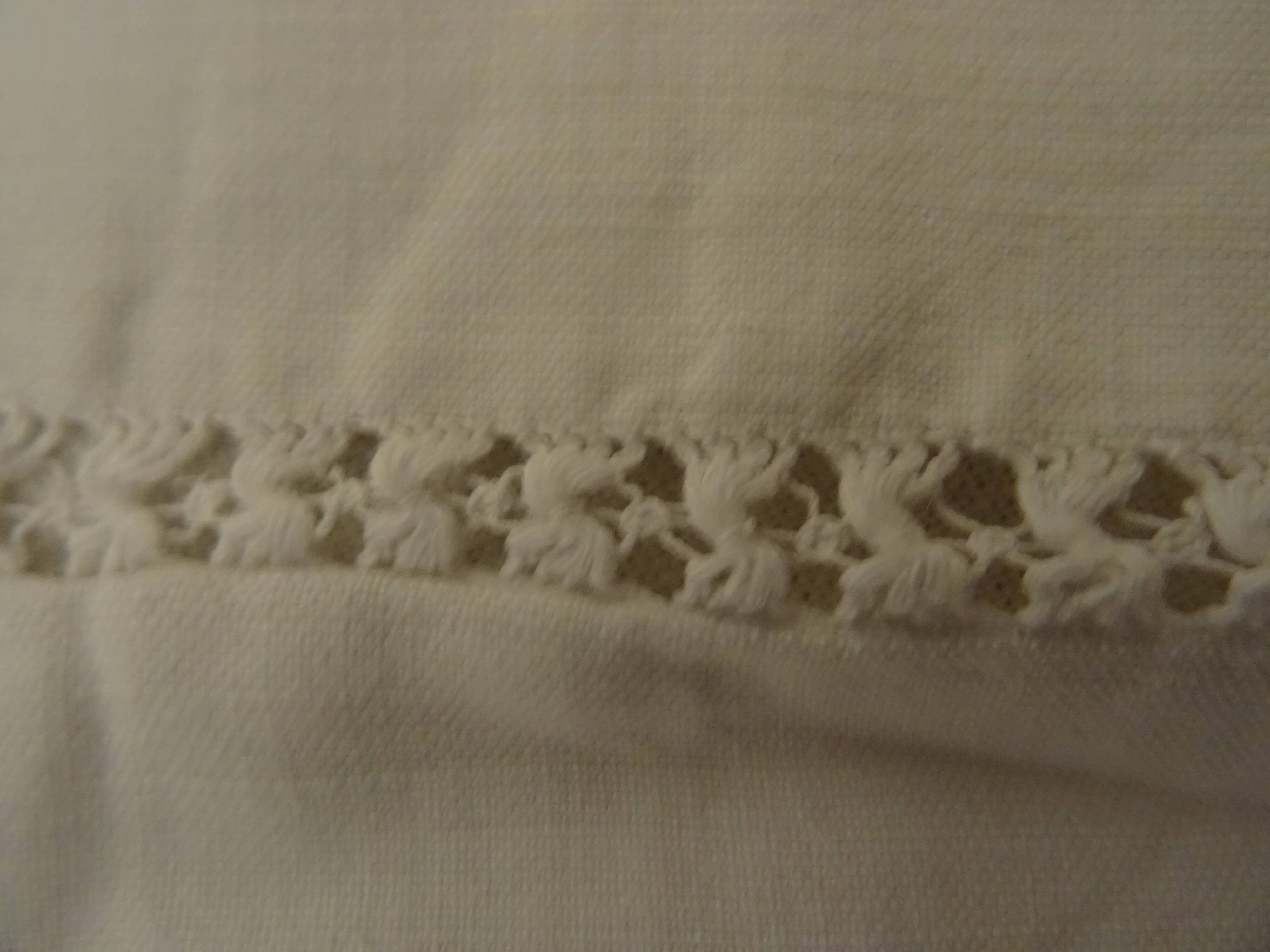 Pillowcase in linen with days
