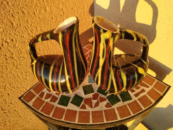 Paire de petites verseuses zoomorphe rayées années 50