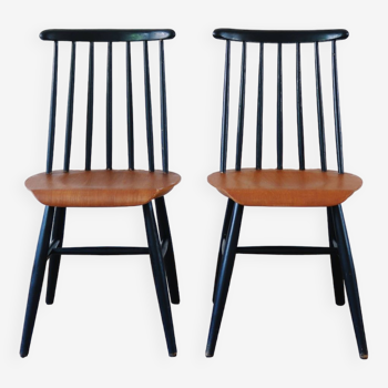 Pair of Fanett Ilmari Tapiovaara chairs