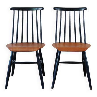 Pair of Fanett Ilmari Tapiovaara chairs