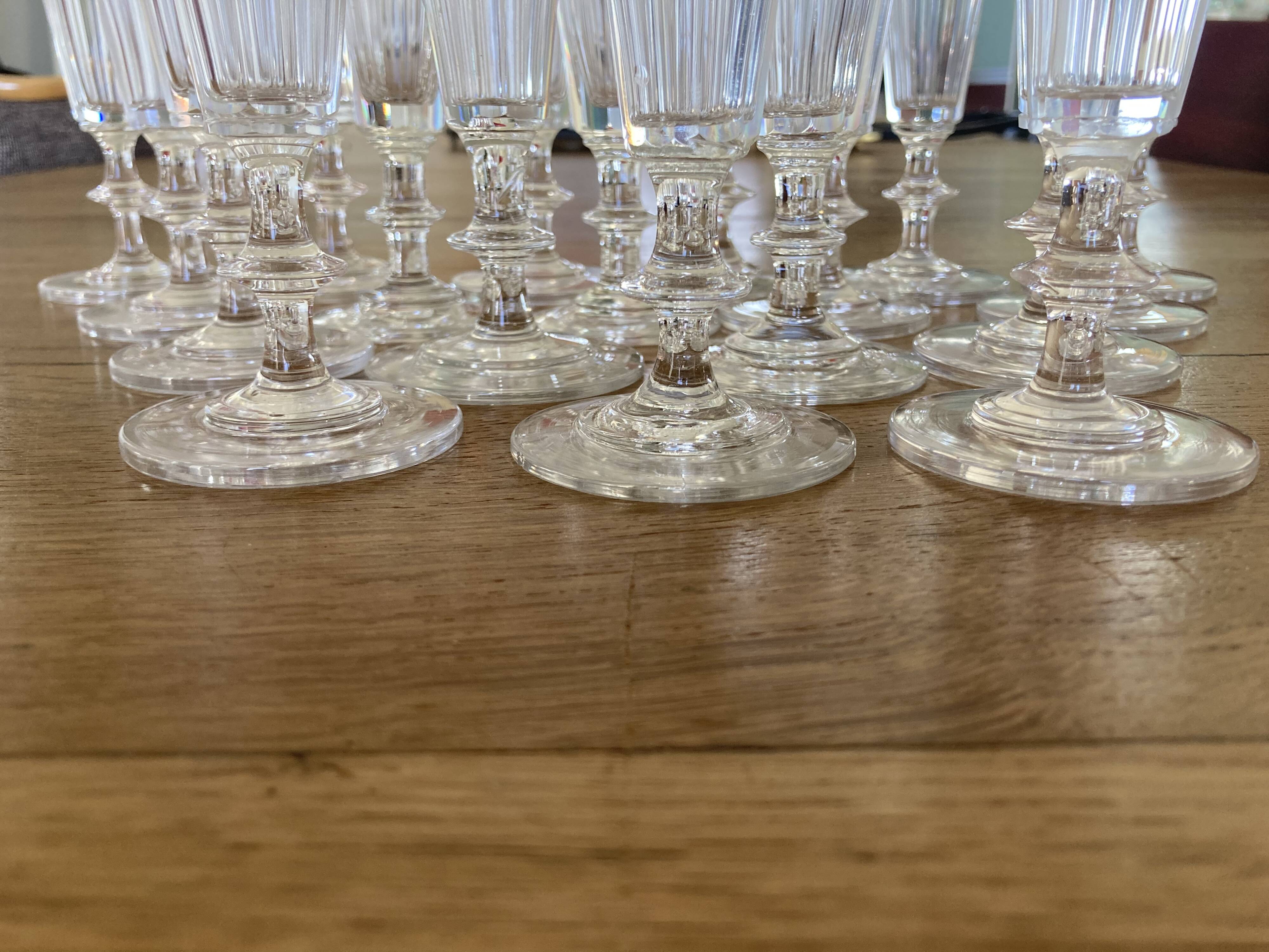 16 crystal champagne flutes