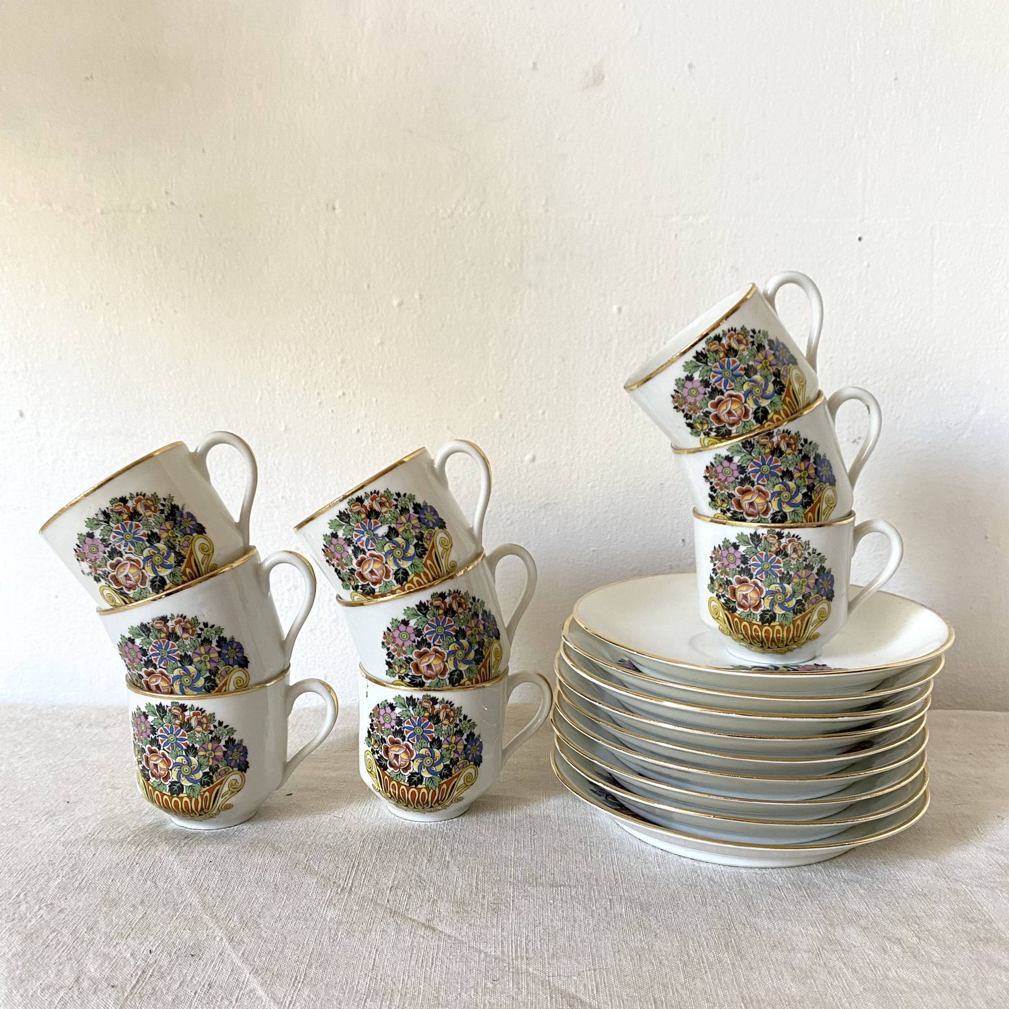 Floral coffee cups in Limoges porcelain