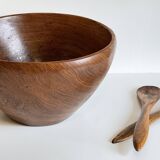 Scandinavian salad bowl in solid teak and cutlery