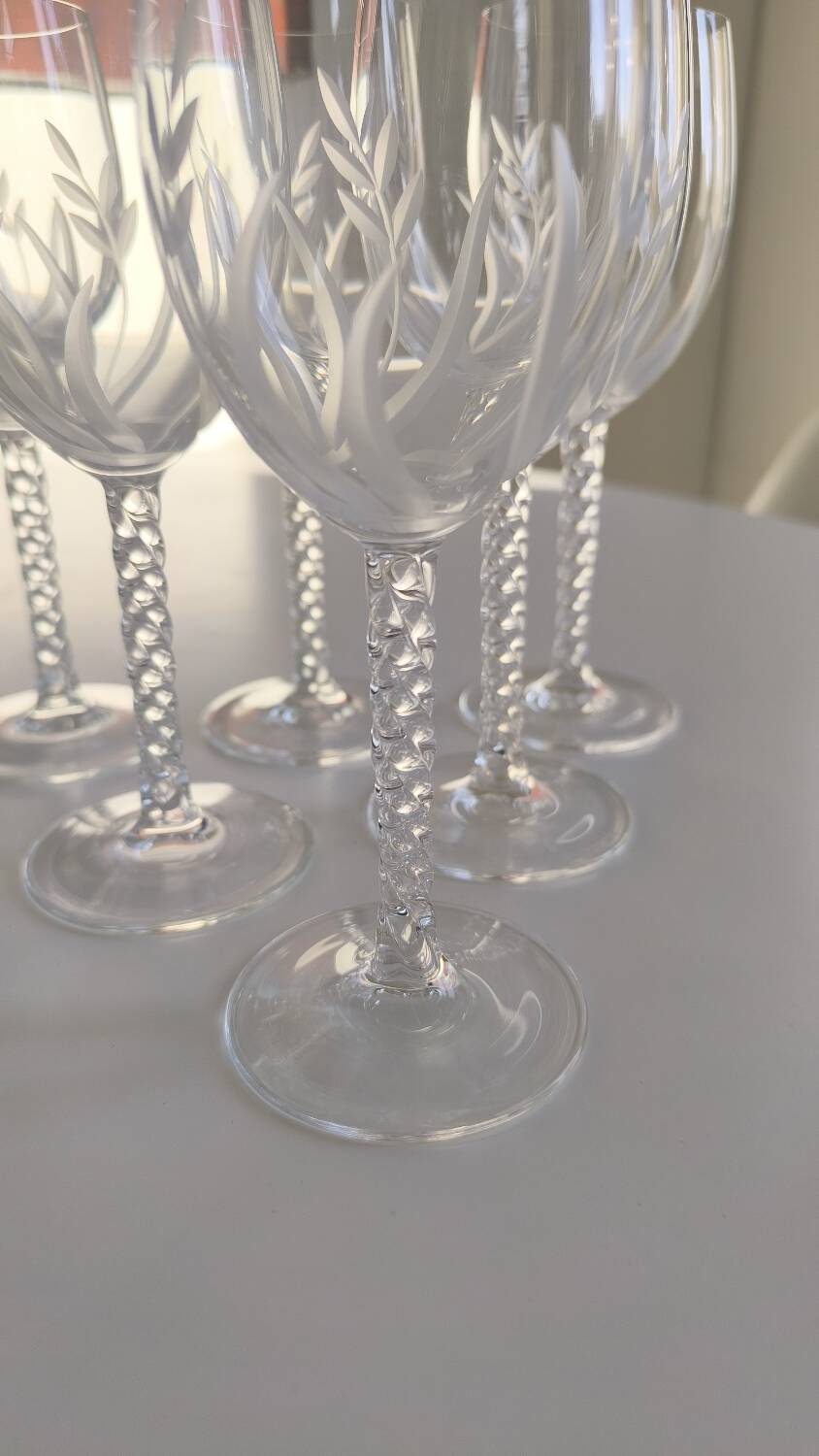 Set of 6 wine glasses