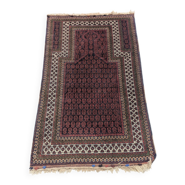 Ancient prayer rug made of hand-knotted wool – Turkmen / Balouch style