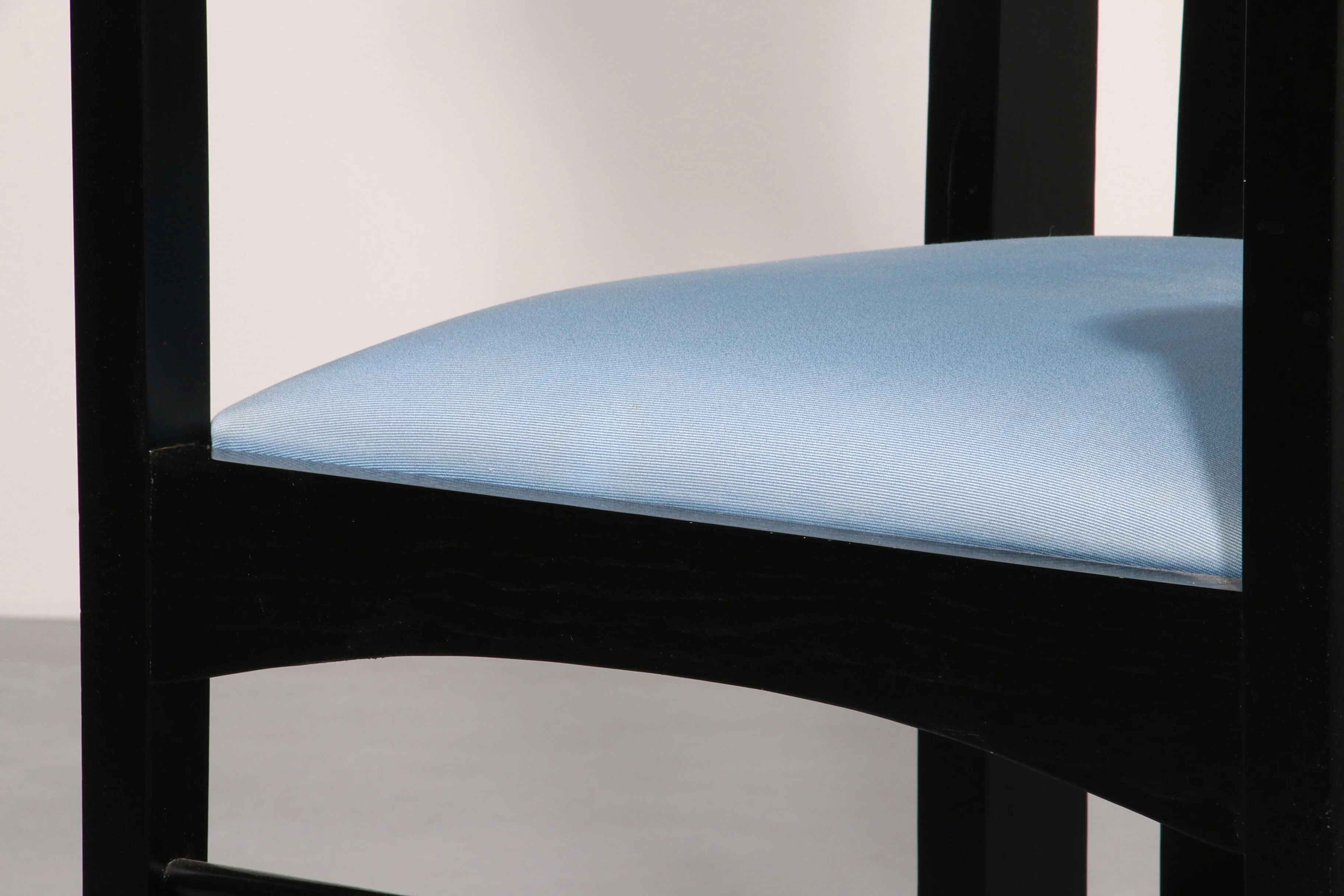Charles Rennie Mackintosh high back chair Italy